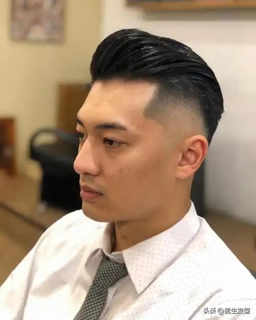 Burst fade flow: swept-back medium top with a low side cleanup that preserves movement.